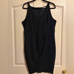 Elegant Sleeveless Dress